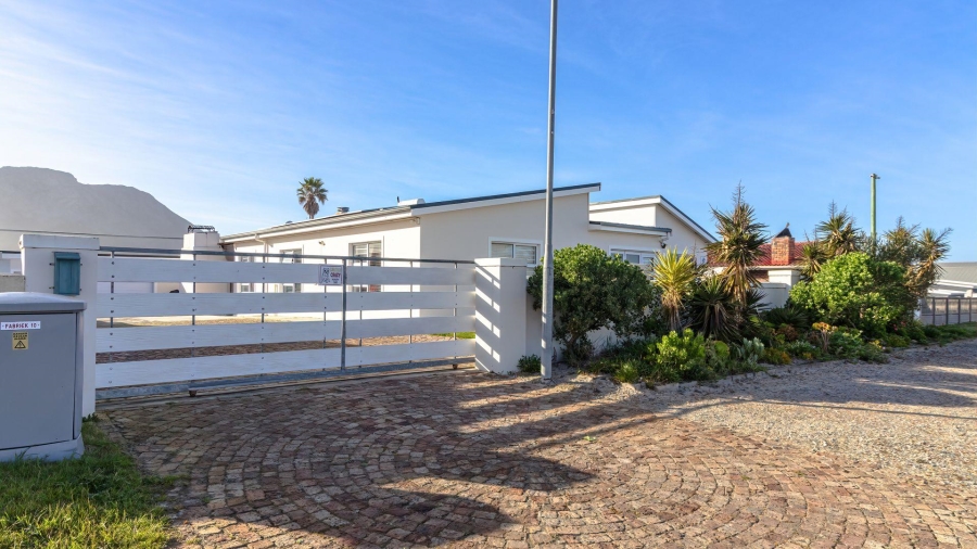 3 Bedroom Property for Sale in Gansbaai Central Western Cape